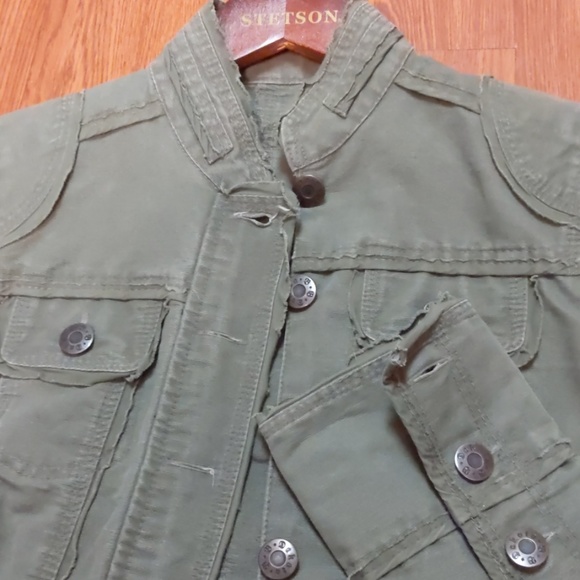 BB Dakota Distressed Moto Crop Jacket - Picture 5 of 8